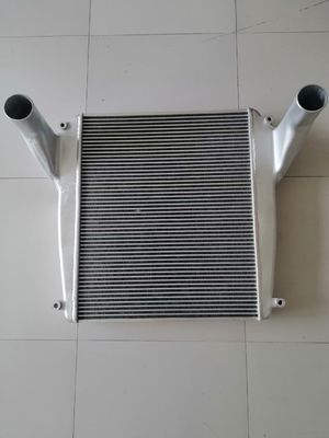 Nissan UD CD4 Kamyon Intercooler 590*750 Gümüş Renk