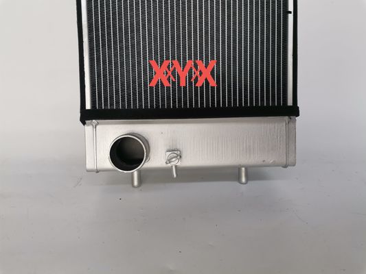 Radyatör SK200-8 E215B SK210LC-8 Su Deposu Radyatör Göbeği Komple YN05P00585001