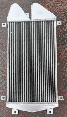SANY 215-8 Ekskavatör Kamyon Ara Soğutucu Tertibatı 370 * 595mm
